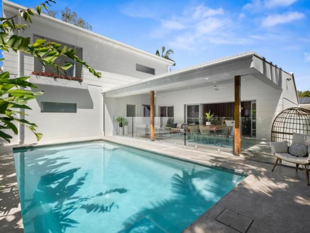 For Rent 4 Bedroom House Noosa Heads QLD DS102208351