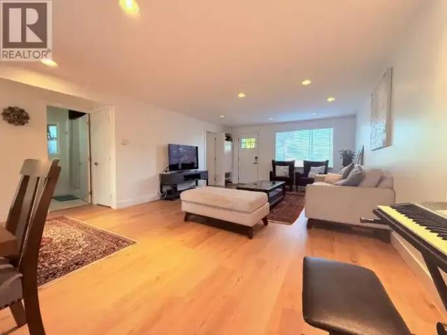 For Rent 4 Bedroom House North Vancouver BC DS105467393
