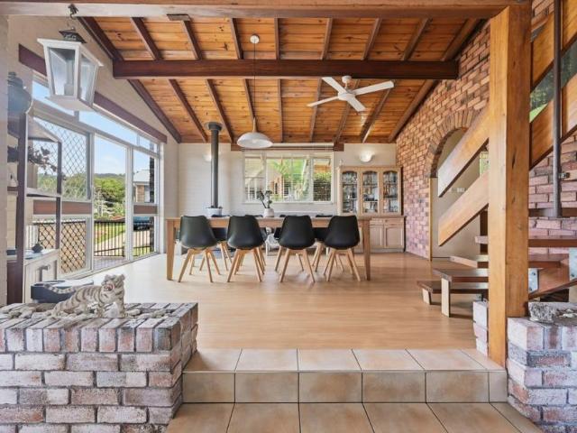 For Rent 4 Bedroom House Sapphire Beach, DS105421626