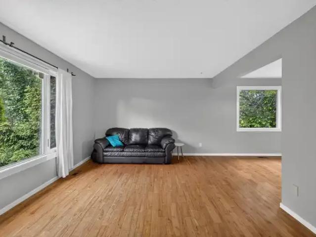 For Rent 4 Bedroom House Sherwood Park AB DS105543352