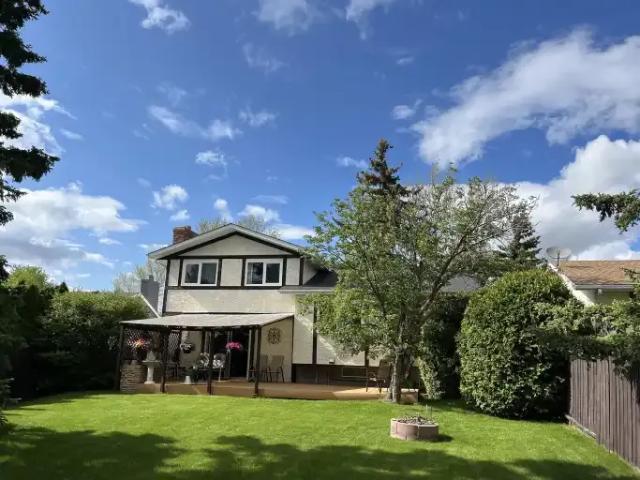 For Rent 4 Bedroom House Sherwood Park AB DS105674843