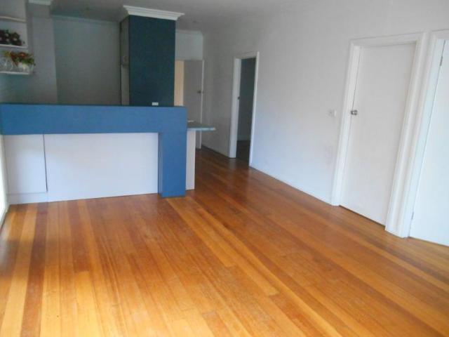 For Rent 4 Bedroom House Springvale, VIC DS104846530