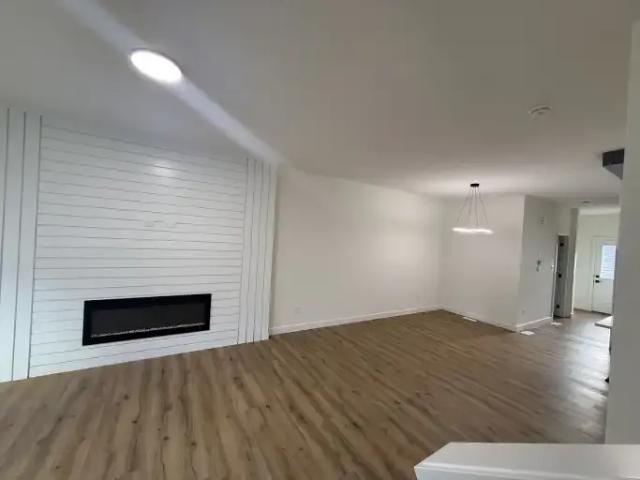 For Rent 4 Bedroom House Spruce Grove AB DS105505905