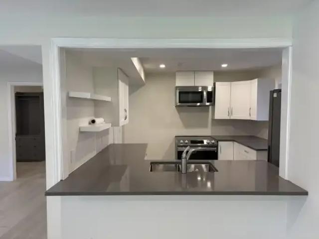 For Rent 4 Bedroom House St. Catharines ON DLS105580946