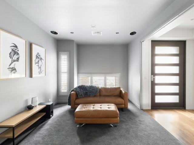 For Rent 4 Bedroom House Strathmore VIC DS105819921