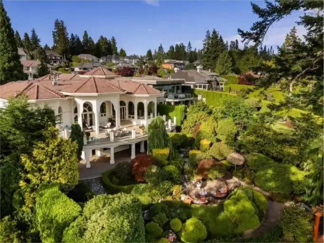 For Rent 4 Bedroom House Surrey BC DS105420842