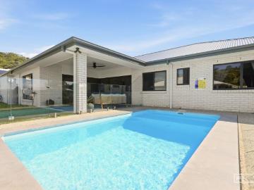 For Rent 4 Bedroom House Pacific Heights QLD DS101672508