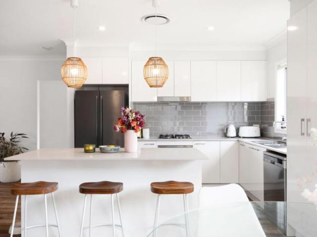 For Rent 4 Bedroom House Picton, NSW DS105076822
