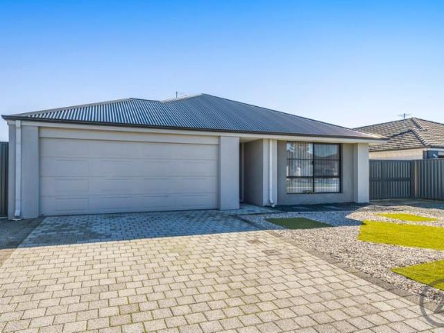 For Rent 4 Bedroom House Ravenswood, WA DS103576993
