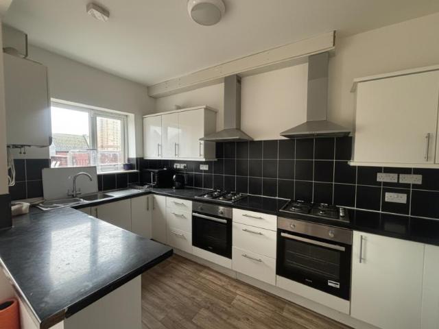 For Rent 4 Bedroom House Radford East Midlands DS104401581