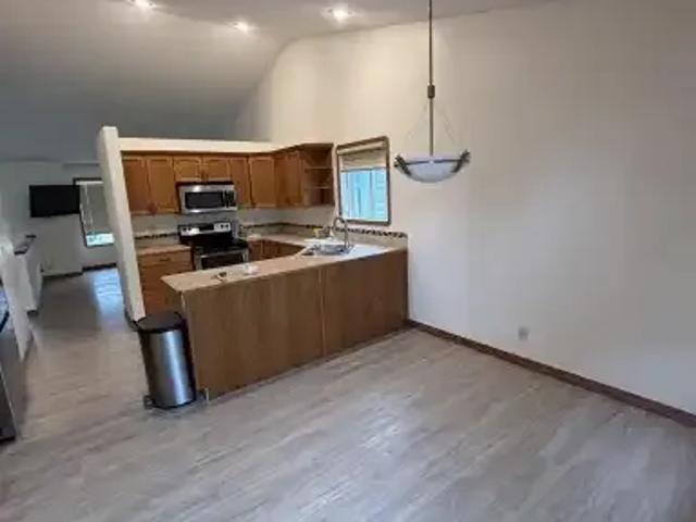 For Rent 4 Bedroom House Red Deer AB DLS105755597
