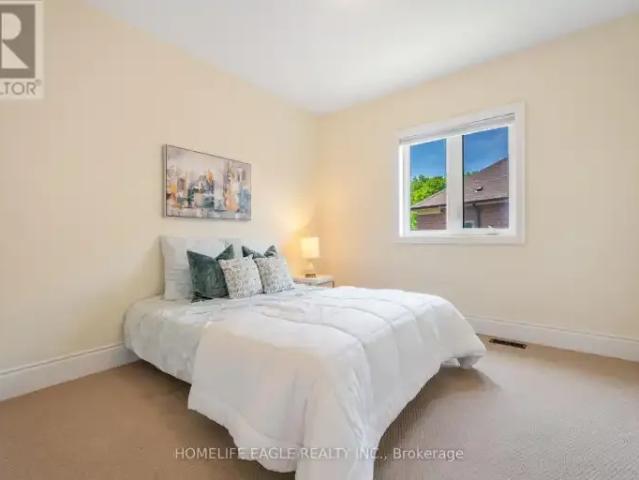 For Rent 4 Bedroom House Richmond Hill ON DS103030741