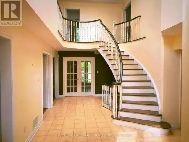 For Rent 4 Bedroom House Richmond Hill ON DS105411029