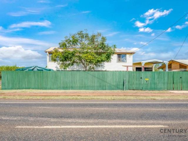 For Rent 4 Bedroom House Woongarra, QLD DS103697314