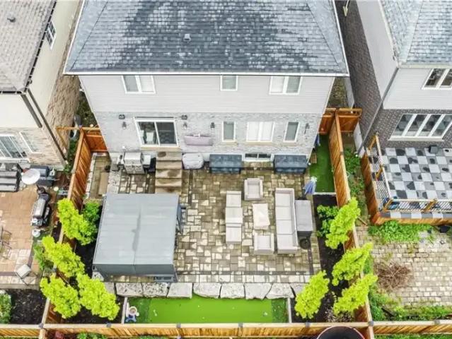 For Rent 4 Bedroom House Waterloo ON DS103569234