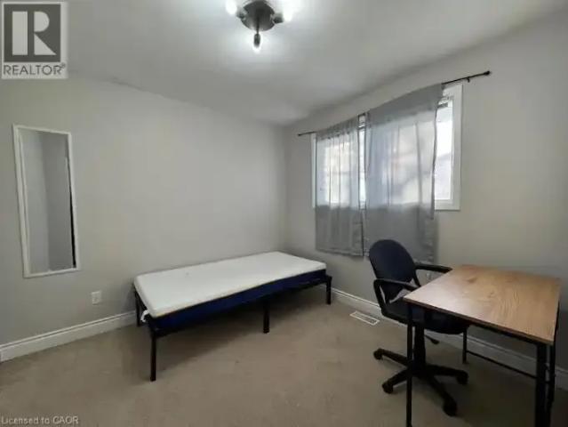 For Rent 4 Bedroom House Waterloo ON DS105704325