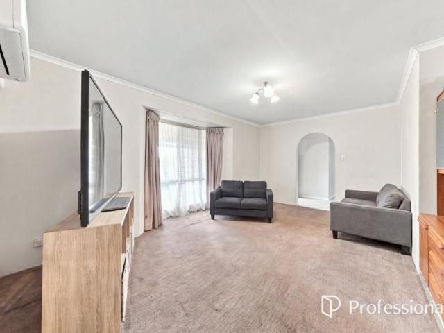 For Rent 4 Bedroom House Waggrakine WA DS105971827