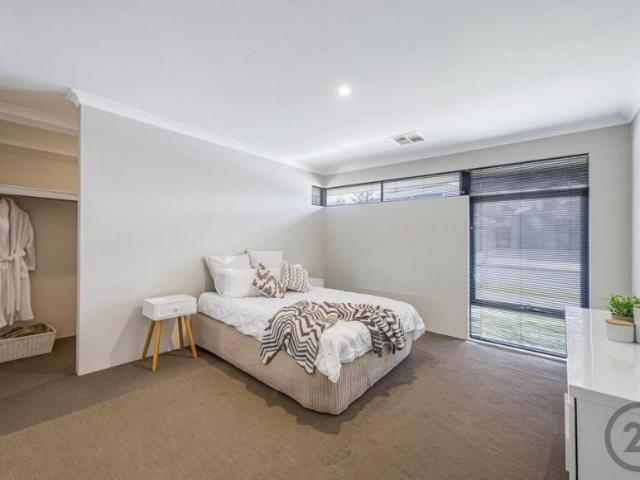 For Rent 4 Bedroom House Wannanup, WA DS104897157