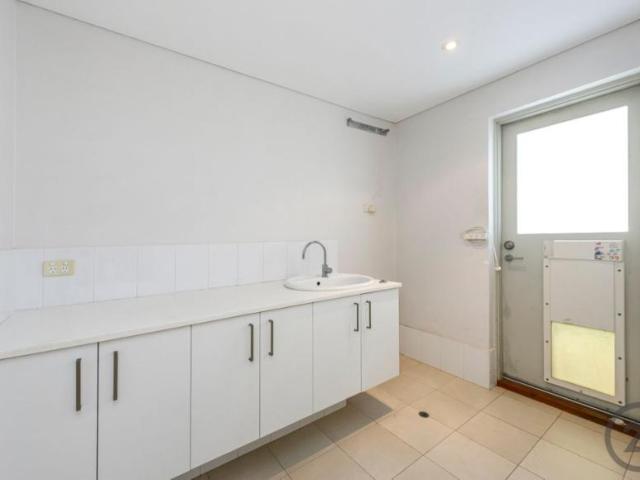 For Rent 4 Bedroom House Wannanup, WA DS105556430