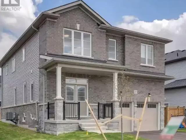 For Rent 4 Bedroom House Wasaga Beach ON DS104972862