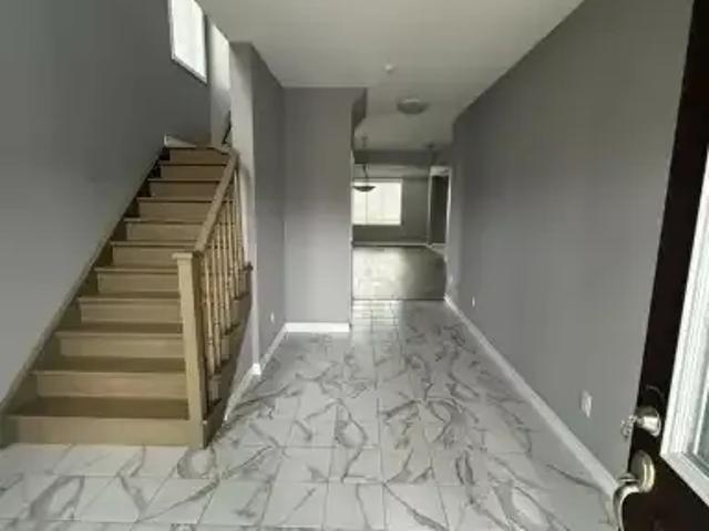 For Rent 4 Bedroom House Welland ON DS104941080