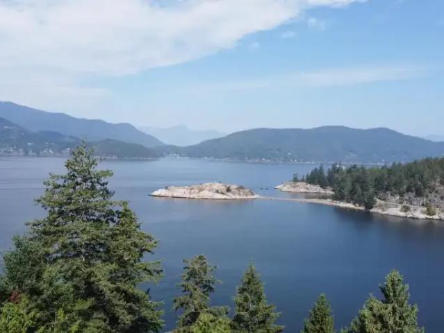 For Rent 4 Bedroom House West Vancouver BC DS104506865