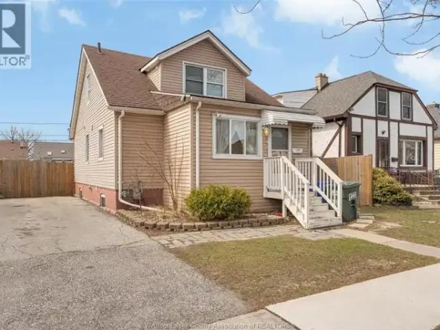For Rent 4 Bedroom House Windsor ON DLS104638561