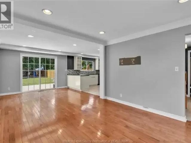 For Rent 4 Bedroom House Windsor ON DS105088001