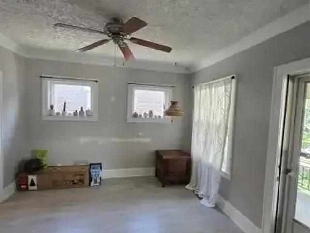 For Rent 4 Bedroom House Windsor ON DS105023446