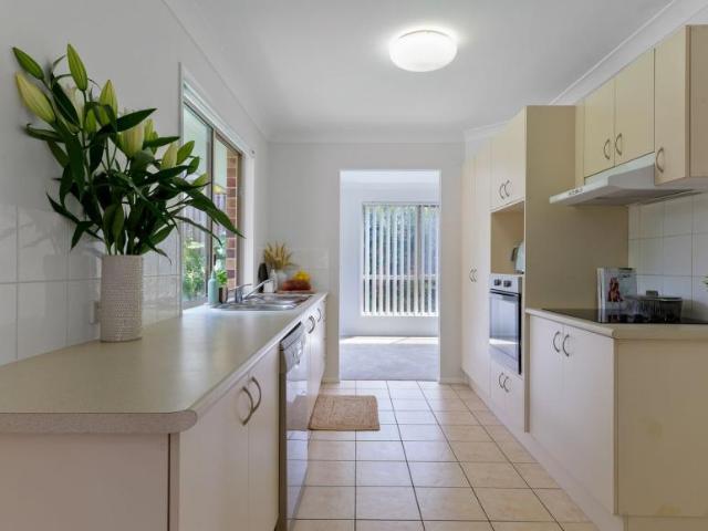 For Rent 4 Bedroom House Thornlands QLD DS106075307