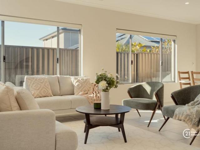 For Rent 4 Bedroom House Treeby, WA DS104845978