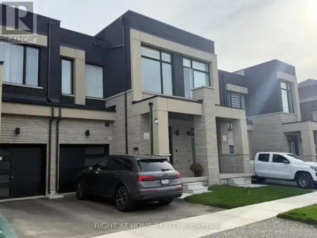For Rent 4 Bedroom Townhouse Oakville ON DS104470968