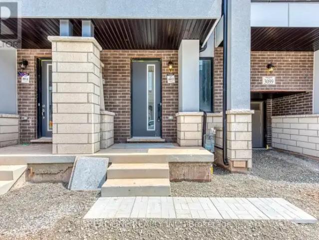 For Rent 4 Bedroom Townhouse Oakville ON DS105087961