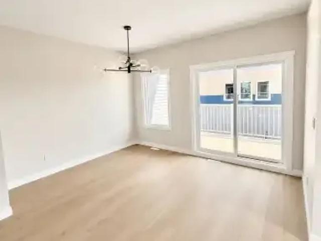 For Rent 4 Bedroom Townhouse Calgary AB DS105378243