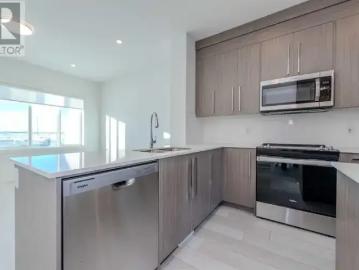 Chestermere, Alberta - Balcony