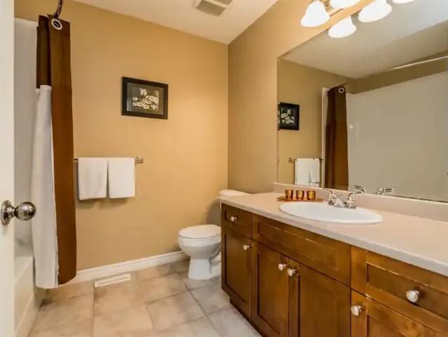 For Rent 4 Bedroom Townhouse Chilliwack BC DS104972464