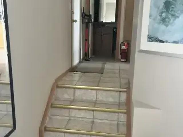 For Rent 4 Bedroom Townhouse Cochrane AB DS105167328