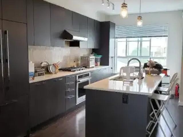 For Rent 4 Bedroom Townhouse Delta BC DS104876751