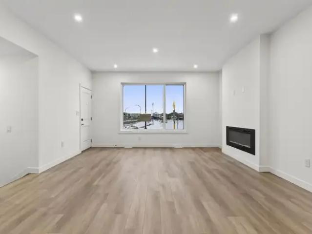 For Rent 4 Bedroom Townhouse Edmonton AB DS103958473