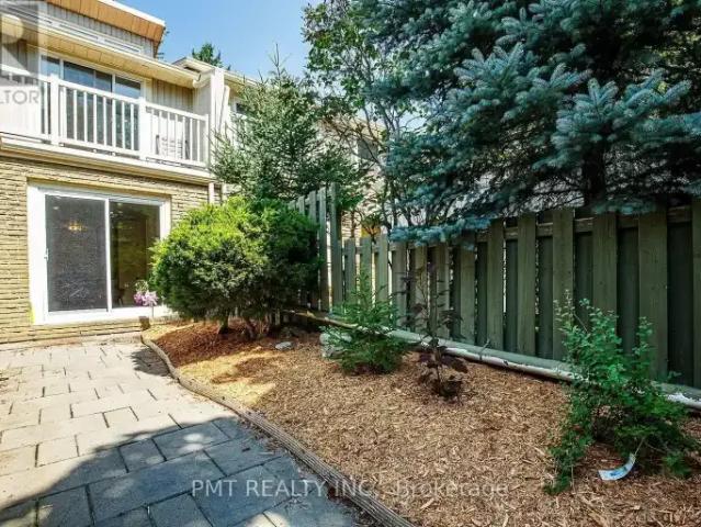 For Rent 4 Bedroom Townhouse Guelph ON DS104681967