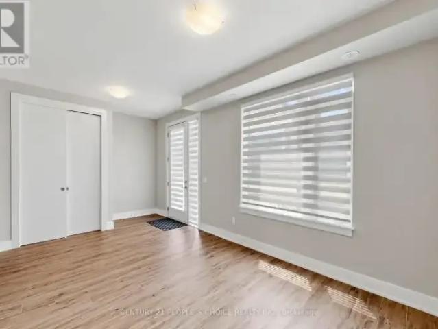 For Rent 4 Bedroom Townhouse Grimsby ON DS103569173