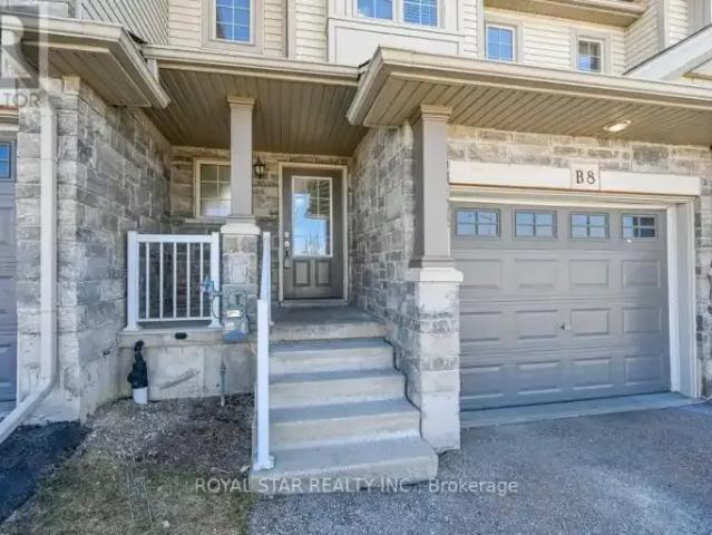 For Rent 4 Bedroom Townhouse Kitchener ON DS104471092