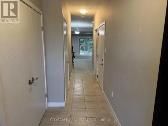For Rent 4 Bedroom Townhouse Kitchener ON DS105467332