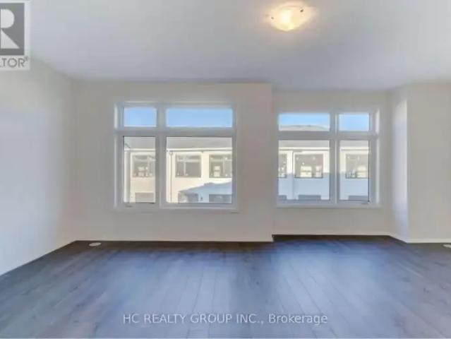 For Rent 4 Bedroom Townhouse Richmond Hill ON DS105048011