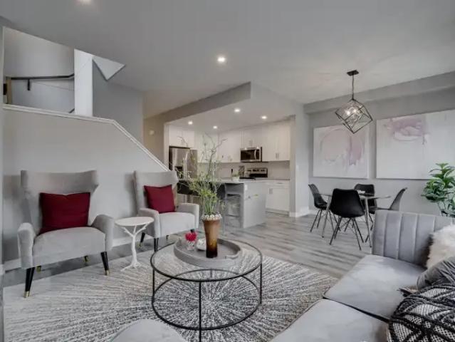 For Rent 4 Bedroom Townhouse Saskatoon SK DS104506619