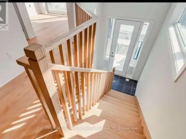 For Rent 4 Bedroom Townhouse Vaughan ON DLS104972888