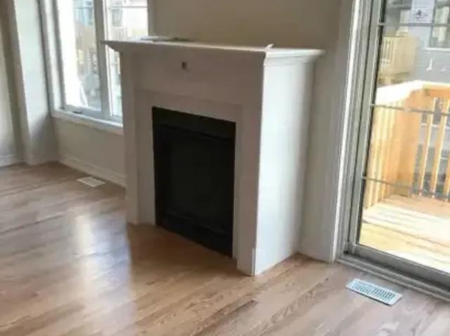 For Rent 4 Bedroom Townhouse Vaughan ON DLS105167489