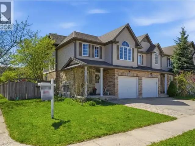 For Rent 4 Bedroom Townhouse Waterloo ON DS105526286