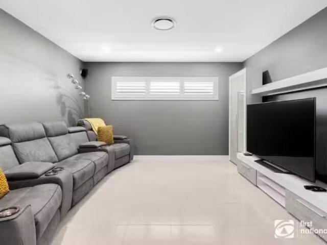 Deal! 4 Blackwood Street, Sapphire Beach House for rent Liste.