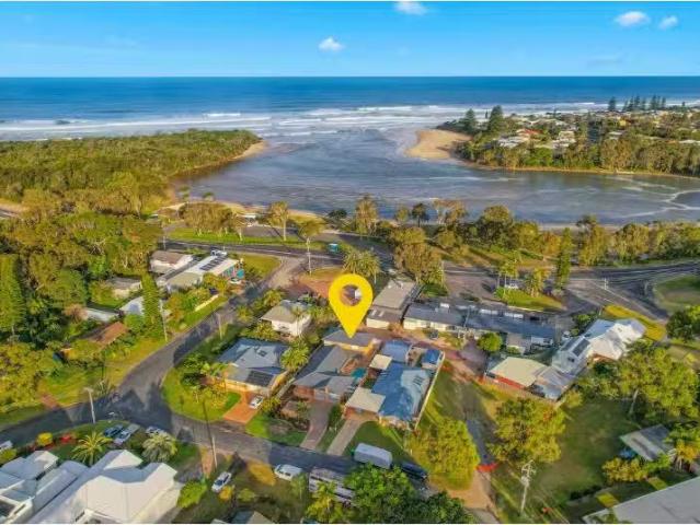 Unique 4 Boomerang Street, Lake Cathie House for rent Listed.